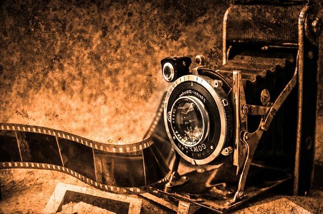 Crafting Cohesion: Navigating the Labyrinth of Non-Linear Narratives